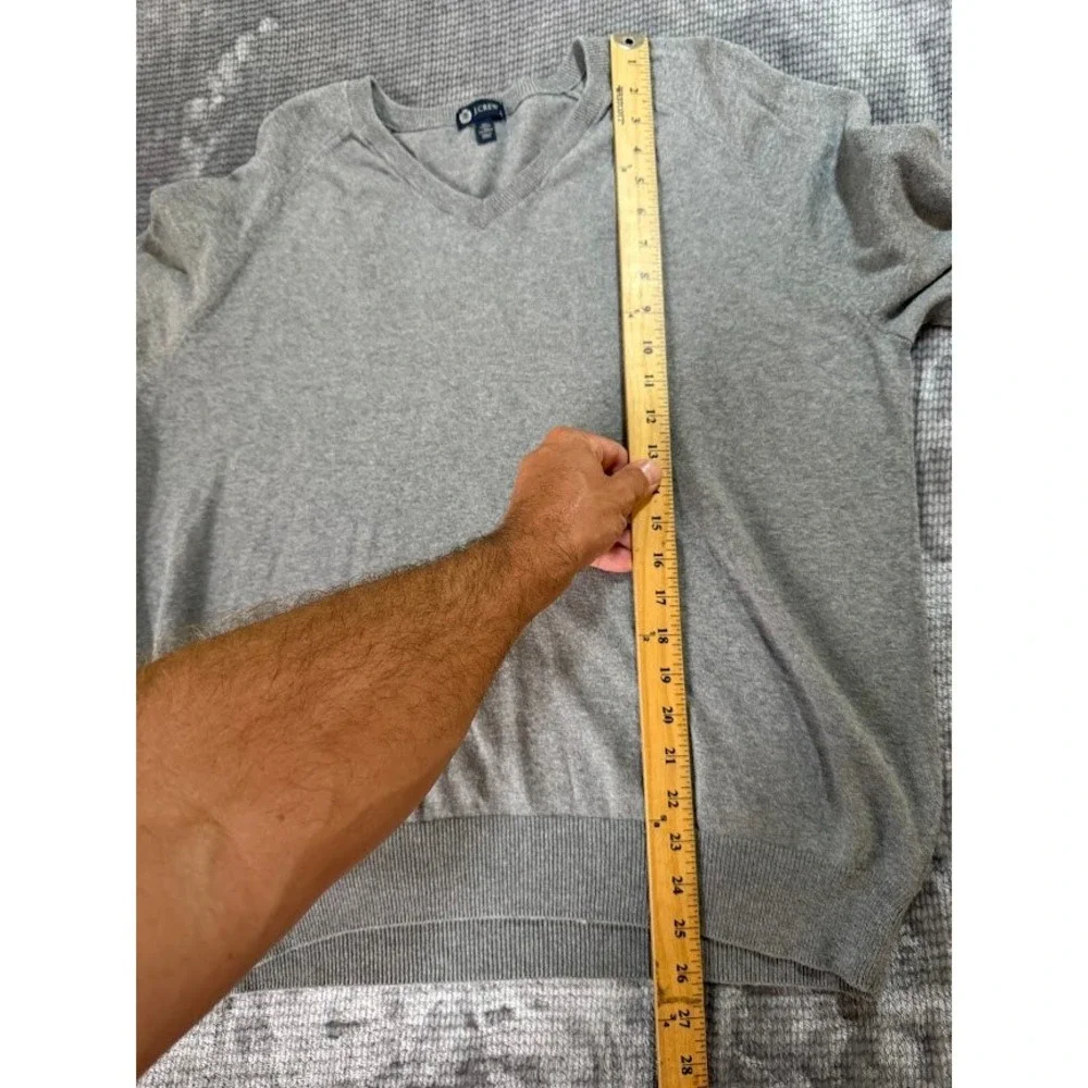 J. Crew Mens Heather Gray Cotton Cashmere V-Neck Sweater Large Long Sleeve Adult